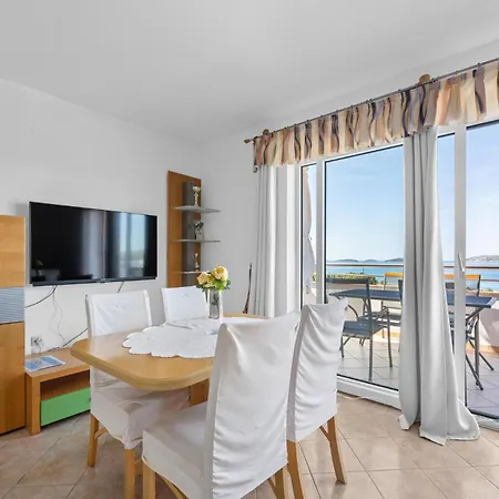 Apartamento Precioso En Podsolarsko Con Wifi