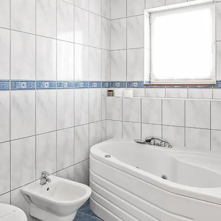 Precioso En Podsolarsko Con Wifi Apartamento Razine