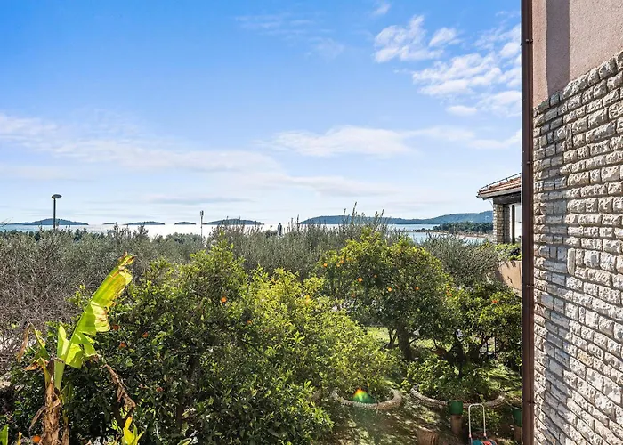 아파트 Amazing In Podsolarsko